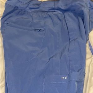 woman’s ciel blue scrub set